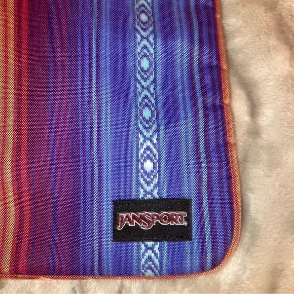 Striped computer case - Picture 4 of 6